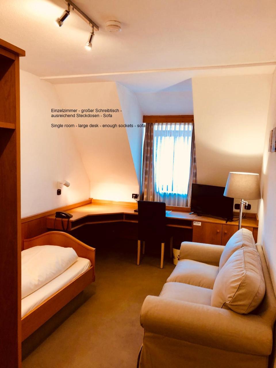 Hotel Und Restaurant Lamm Giengen an der Brenz Εξωτερικό φωτογραφία